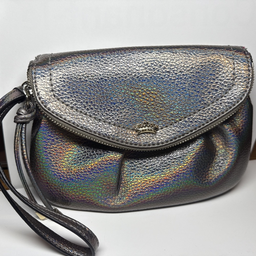 🇺🇸 🔥Couture Pewter Rainbow Traveler Wristlet Clutch Bag‎ Pretty